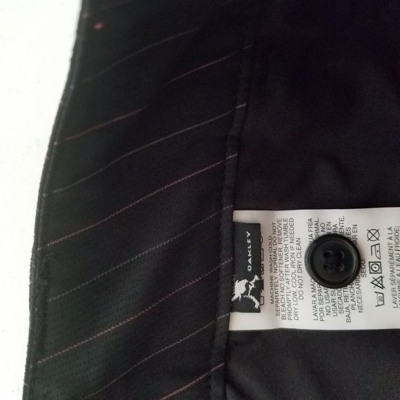 Oakley Womens Black Pink Striped Capri Golf Pants Size 2  NWT - Picture 5 of 6